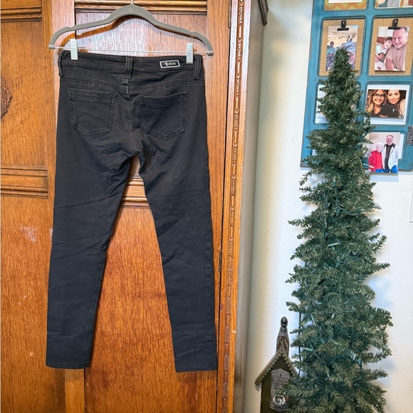 STS Blue Women's Black Skinny Jeans - Picture 2 of 9